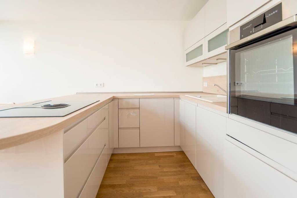 Modernes, Sonniges Appartement Im Herzen Von Duesseldorf ภายนอก รูปภาพ