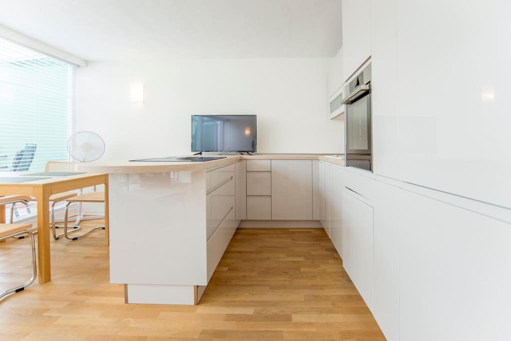 Modernes, Sonniges Appartement Im Herzen Von Duesseldorf ภายนอก รูปภาพ